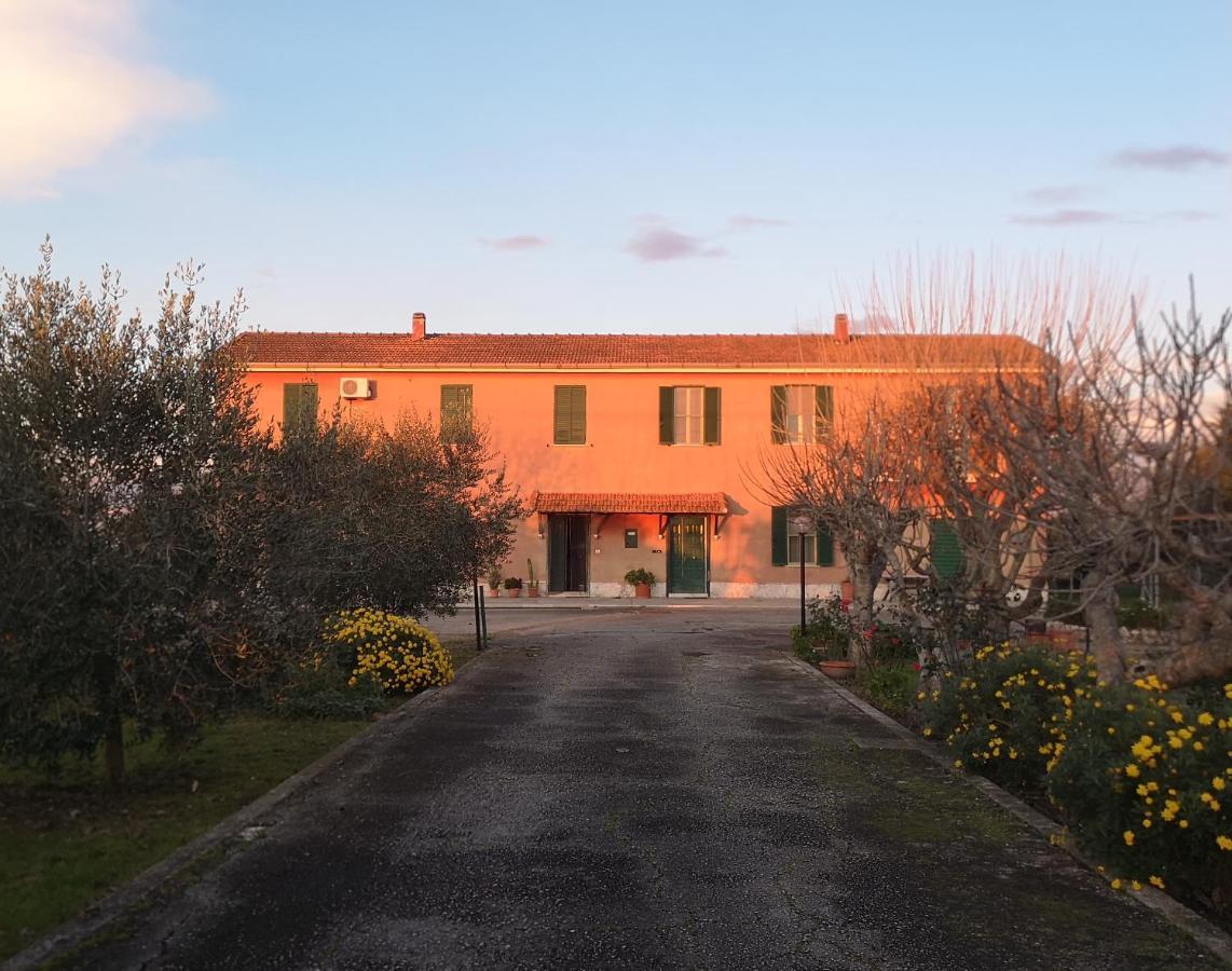 Eco House San Michele Vandrerhjem Borgo San Michele  Eksteriør bilde