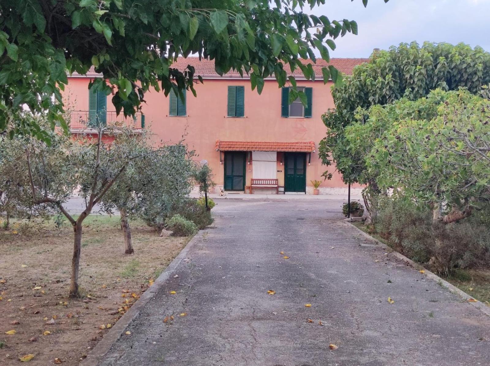 Eco House San Michele Vandrerhjem Borgo San Michele  Eksteriør bilde